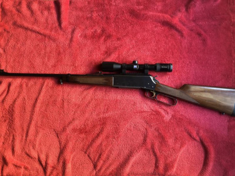 Hola a todos.
Vendo  este rifle (solo el rifle sin visor ni monturas ) es un Browning  BLR de palanca 12