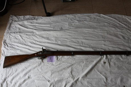 Copia de fusil inglés de avancarga, realizada probablemente en una zona tribal del Norte de Pakistán. 01