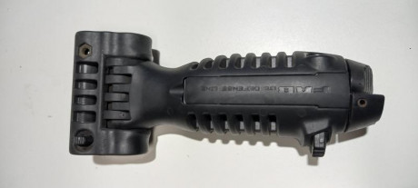 vendo foregrip-bipod fab defens para rail  picatinny
sin uso
rebajado 65 € pote incluido 02