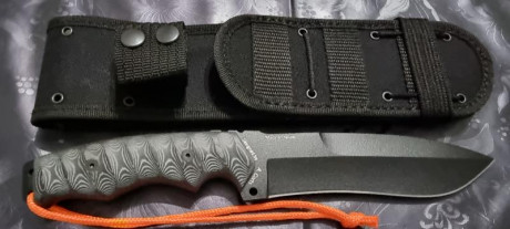 Vendido el ultimo diseño de Angel Corts 
Un cuchillo tactico tan funcional como bonito. Unas lineas sutiles 01