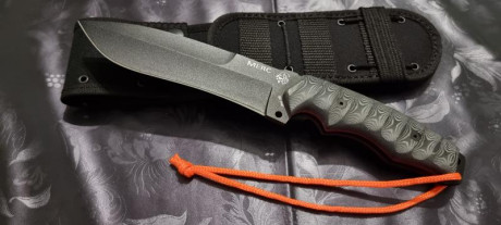 Vendido el ultimo diseño de Angel Corts 
Un cuchillo tactico tan funcional como bonito. Unas lineas sutiles 10