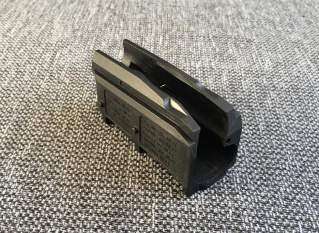 Cargador Blaser r8 negro para calibres magnum 50 euros
338 win 300 win mag 
 257 weatherby 270 weatherby 00