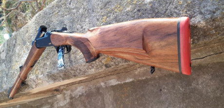 Se vende monotiro blaser k95 stutzen edition en calibre 270 win 
El rifle esta en perfecto estado y se 00