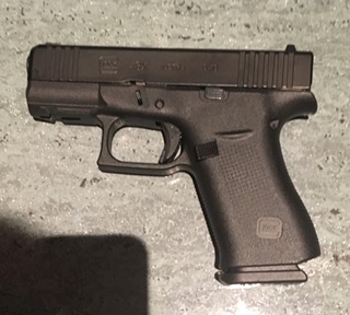 Se vende pistola Glock 43X , con sus dos cargadores y caja tal como viene, es de agosto de 2020 comprada 00