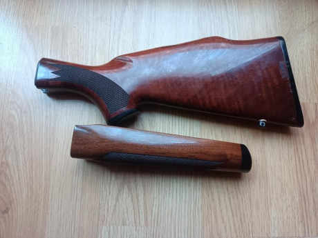 Conjunto de culata y guardamanos para Remington 7600 .
Va completo, con su tornillo de culata.
200€, envío 00