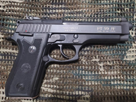 Taurus PT99 AF , en perfecto estado ,se puede decir que reestreno, como nueva , nunca usada en recorridos 02