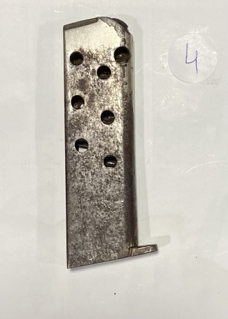 Hola 

Vendo este lote  cargadores para la pistola calibres 9 corto/.380.

Precio 35 la unidad + gastos 32