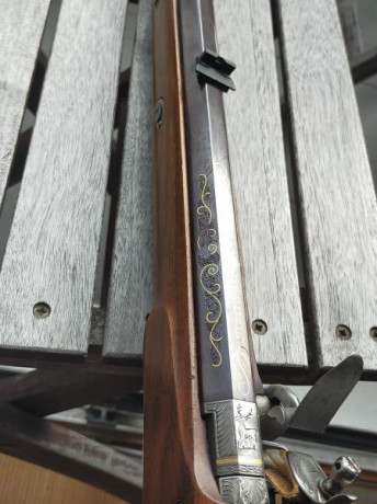 Se vendé fusil de avancarga Pedersoli Mortimer modeló L 239 a chispa , precio 1580€ contactó 646422804, 11