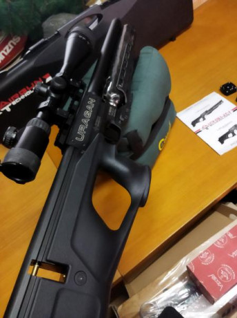 Se vende esta carabina PCP de gama alta y precisión, marca  URAGAN,  producida por Airgun Technology, 00