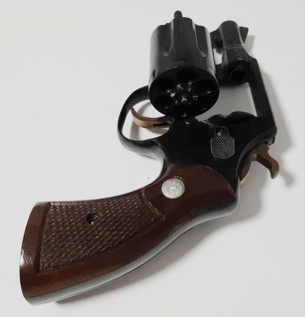 Se vende Taurus modelo 82, calibre 38 especial de seis recámaras.
Está nuevo, sin usar.
Guiado en A, se 00