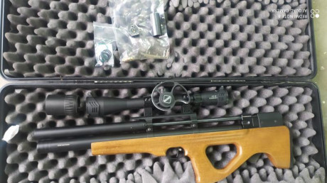 Para hacer caja para otro proyecto, vendo esta pequeñina 
-stinger Artemis P15 en su caja original y los 01