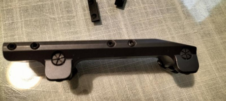 Buenos días. Vendo un carril Blaser para los visores Smith and bender de carril de cola de milano. El 02