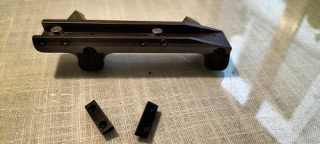 Buenos días. Vendo un carril Blaser para los visores Smith and bender de carril de cola de milano. El 21