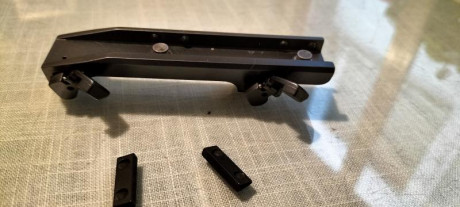 Buenos días. Vendo un carril Blaser para los visores Smith and bender de carril de cola de milano. El 20
