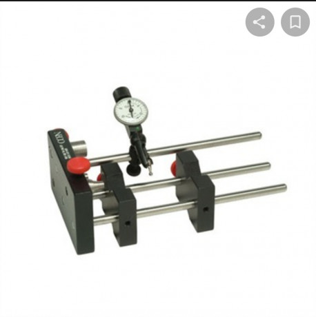 Vendo por 100 euros, portes incluidos este magnífico medidor de alineado y expesir de paredes... 10