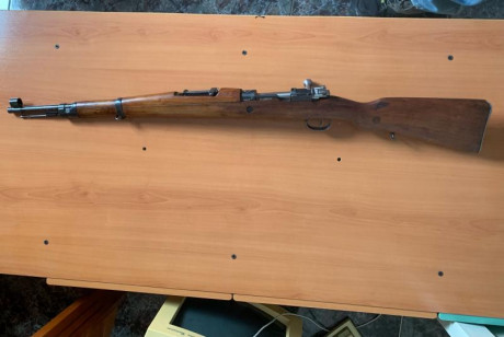 Un amigo me pide que ponga a la venta su rifle Mauser M24/47, de fabricación yugoslava, en calibre 8x57JS, 01