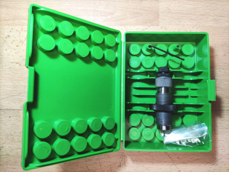 Die  coloca proyectiles Foster Micrometrico  222R.       90€     ***Vendido***  

Die recalibra cuello 01