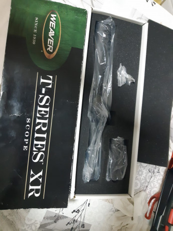   Se vende este gran visor Weaver 46 * 48 Cruz fina y punto dot prácticamente nuevo gran nitidez precio 02