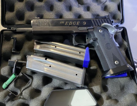 Vendo STI EDGE, Cal. 9 Pb.

Tiene sus años y sus tiros pero aún le queda mucha vida y funciona perfectamente.

Se 00