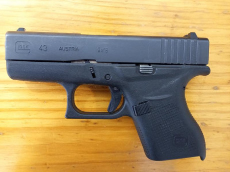 Glock 43 en buen estado, con apenas 200 tiros. Guiada en A, se encuentra en Madrid, zona sureste. Incluye:
Caja 01