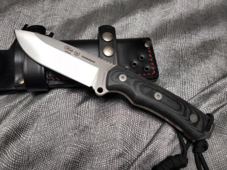 Cuchillo nieto chamán , totalmente nuevo con caja original más una funda kidex. Acero vanadio y cachas 01