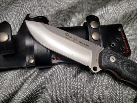 Cuchillo nieto chamán , totalmente nuevo con caja original más una funda kidex. Acero vanadio y cachas 00