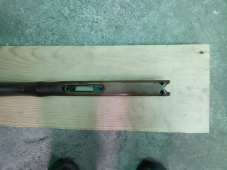 Hola tengo una carabina del 4.5 marca gamo de aprox 25 años o algo mas. Es muy masiva de madera, con estrias 10