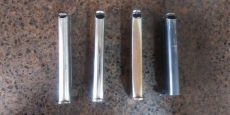 Vendo cargadores de Astra falcon cromados, a 25 la unidad, y cargador del 9 corto de astra 300, 30 euros.
Cachas 00