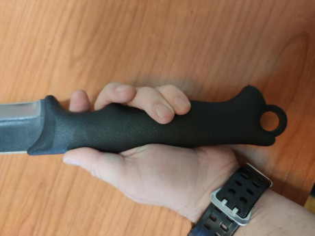 Terävä
Terävä Skrama 240, Carbon Steel

Nuevo sin ningún usó, solo entrar y salir de la funda en el precio 20