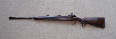 Buenas noches, un amigo me pide que le ponga en venta este rifle artesanal .Por favor, si alguien está 02