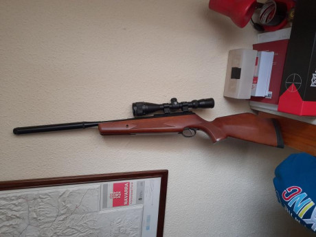 Hola, pongo a la venta esta unidad de BSA modelo Lightning XL en calibre 5,5. La carabina está en un estado 01