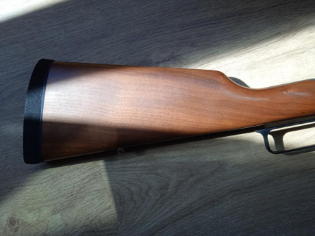 Vendo Marlin 1.894S del 44 Magnum. Impoluto, ha tirado muy pocos tiros y solo en galería de tiro. Precisión 10