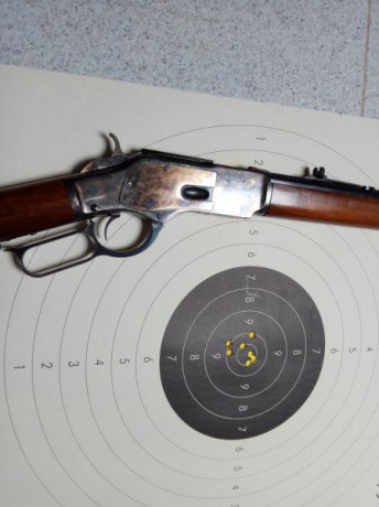 Empiezo a aligerar armero por dejar afición:
Rifle Winchester modelo 73 (réplica de Uberti)  calibre 357 01