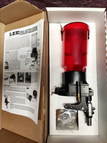 Venta de un dosificador de polvora LEE Pro Auto-Disk es todo completo.

***CERRAR  VENDIDO  *** 00