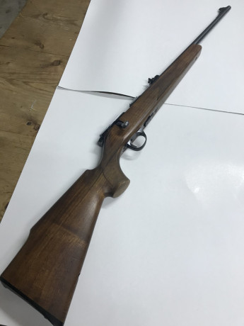 HOLA VENDO POR FALTA DE USO CARABINA SAKO CALIBRE 22 LR, PERFECTO ESTADO SE PUEDE PROBAR EN ALCAÑIZ 450€. 00