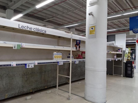 Hoy no vino  el camion a Lidl local:

Yogures naturales desnatados desaparecidos

No hay banana

Kiwi 70