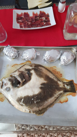 Hoy para comer acelgas hervidas y chuletón de vaca gallega vieja con seis semanas de maduración en cámara 170
