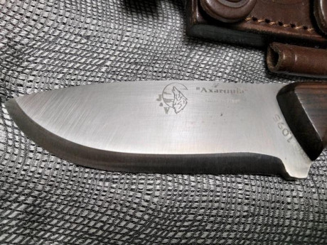 Vendo cuchillo J&V axarquia con cachas cocobolo  , usado y afilado . Esta en Valencia . 47€ puesto 01