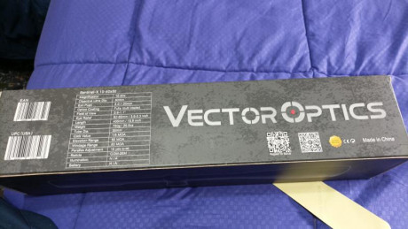 Vendo visor vector óptics de 10-40x50 retícula punto dog tuvo de 30 retícula super fina está nuevo a estrenar 02