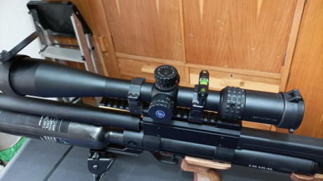 Vendo visor vector óptics de 10-40x50 retícula punto dog tuvo de 30 retícula super fina está nuevo a estrenar 12