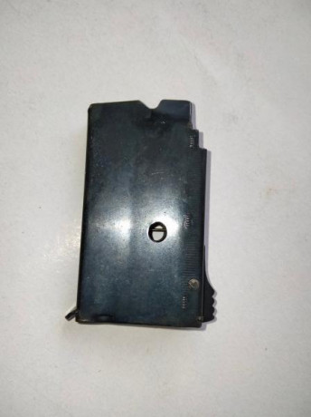 Hola, vendo un cargador para la carabina Mossberg modelo 44 del calibre 22 LR
el cargador esta usado y 01