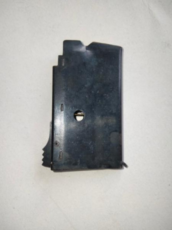 Hola, vendo un cargador para la carabina Mossberg modelo 44 del calibre 22 LR
el cargador esta usado y 00