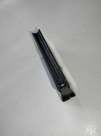 Hola, vendo un cargador para la carabina Mossberg modelo 44 del calibre 22 LR
el cargador esta usado y 10