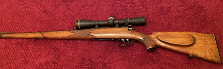 Pongo a la venta, este precioso rifle, en perfecto estado estetico y de funcionamiento, dispone de doble 02
