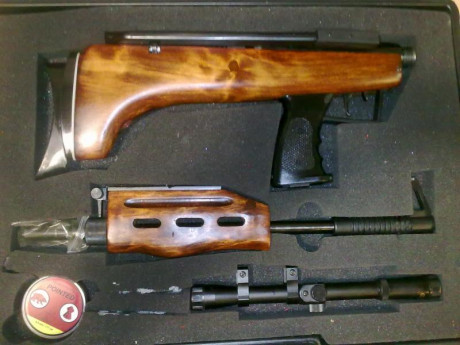 Hola saludos al foro.

Tengo esta carabina norica, ha estado muy descuidada en el pueblo y tiene muchas 21