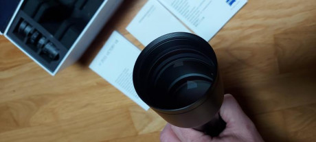 Se vende Zeiss V8  2.8-20x56 carril y Asv LR
4-/5 años antigüedad  muy buen estado, caja papeles garantía 01