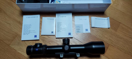 Se vende Zeiss V8  2.8-20x56 carril y Asv LR
4-/5 años antigüedad  muy buen estado, caja papeles garantía 00