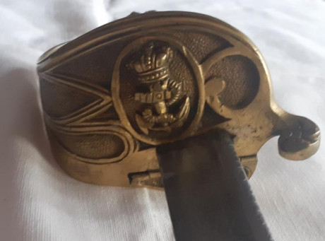 Vendo sable de Marina en muy buen estado, en estado original, sin oxido, no restaurado, no pulido. Con 12