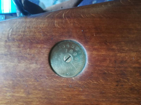 VENDO CARL GUSTAFFS M96-B

1.- Año 1918, todas las piezas con el mismo numero (excepto las dos abrazaderas), 21