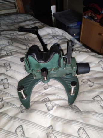 Vendo Fire Control Front Rest Caldwell. Estado nuevo. 250,00 € mas portes. Atiendo Wattshap 630 28 09 02